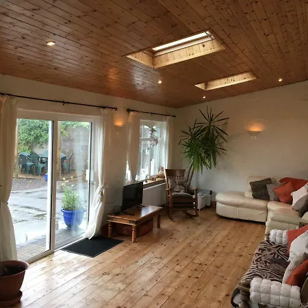 Holiday home Restored School Master's House Knights Town
