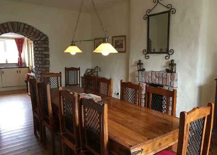 Restored School Master's House 度假居 *